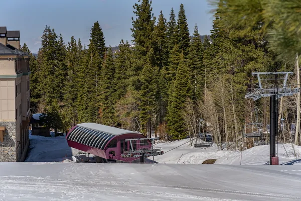 Nearby Northstar chairlift: Northstar Ski View Retreat
