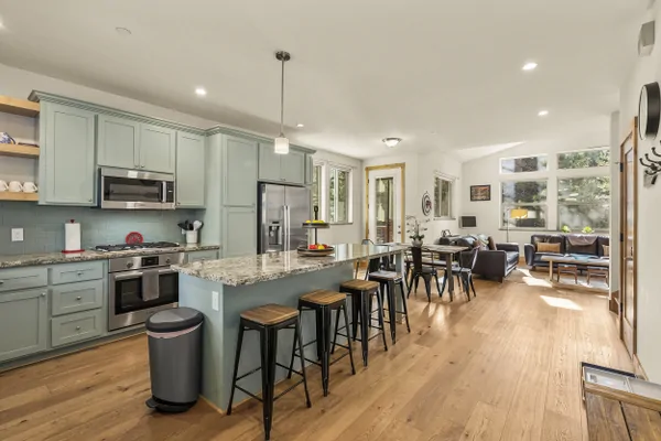 Kitchen:  Wolverine Truckee Getaway
