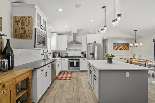 Gateway Getaway Kitchen