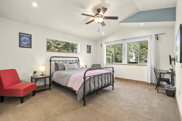 Wolverine Truckee Getaway Primary Bedroom