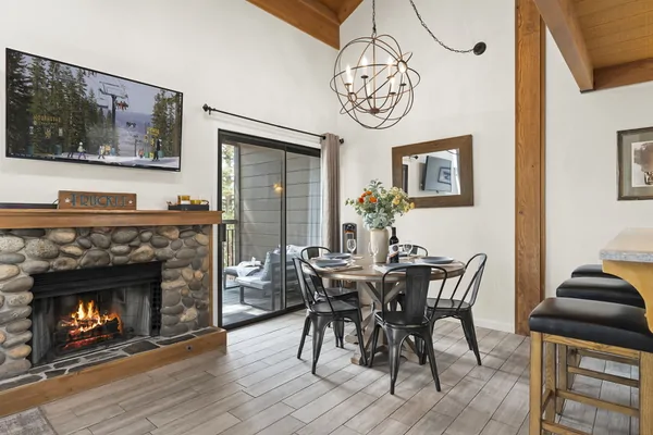 Dining Table - Sagebrush Hideaway