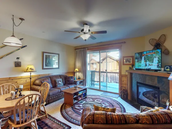 Truckee Cinnabar Vacation Retreat