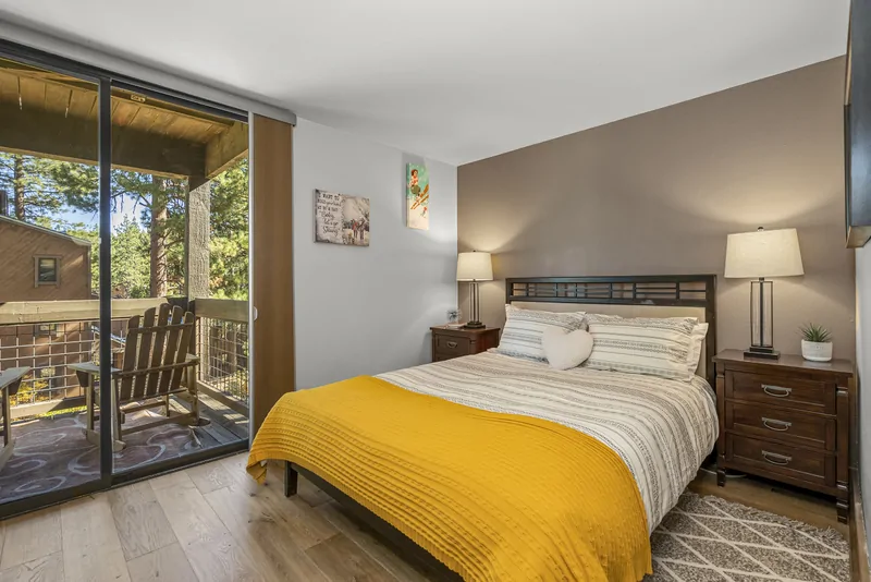 Bedroom 1 with a Queen: Aspen Grove Hideaway