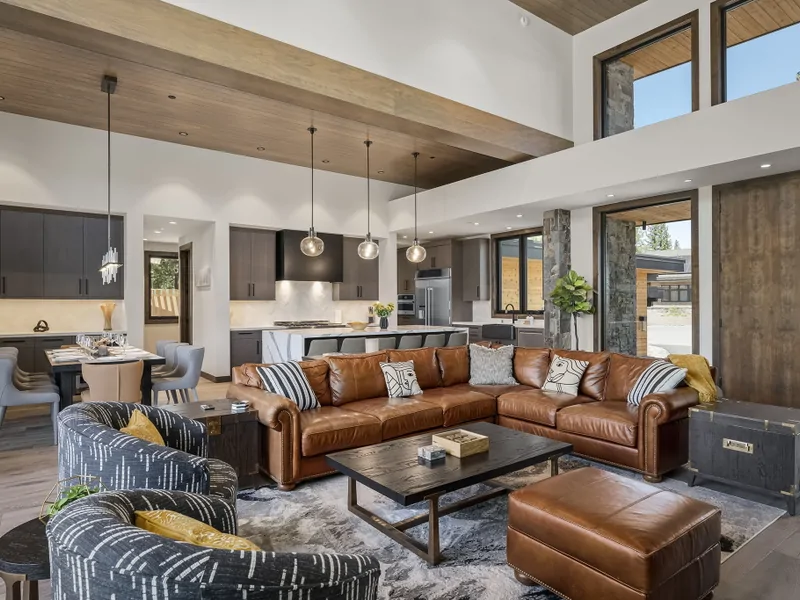 Alpine Greenside Estate Living Area
