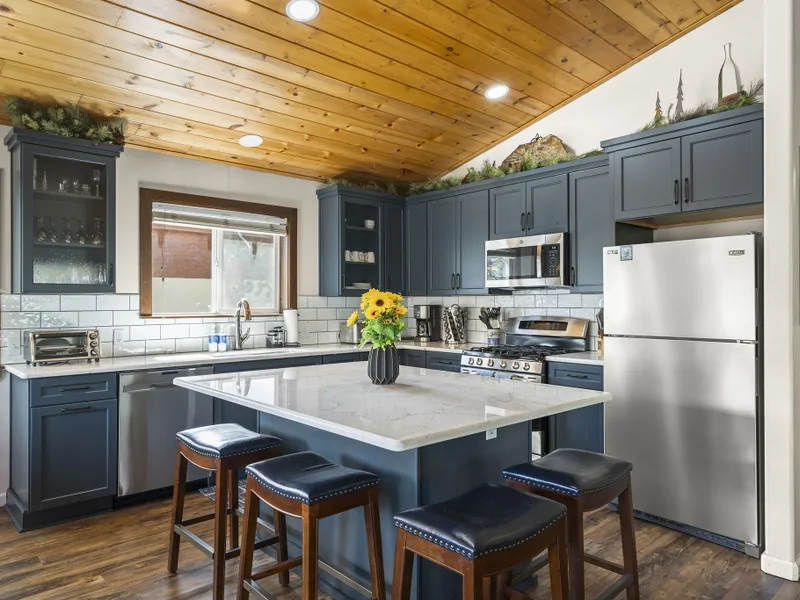 Kitchen: Mountain Relaxation Haven