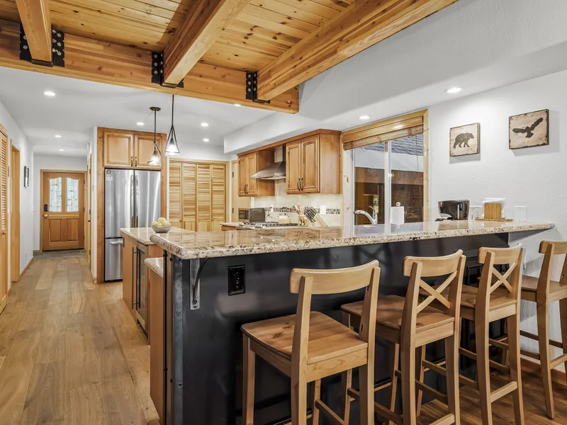 Kitchen Bar Area:  Quittin' Time Chalet