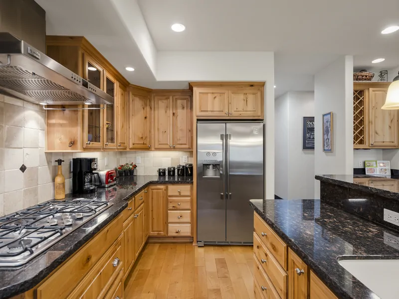 Kitchen: Pinyon Creek Upscale Vacation Retreat
