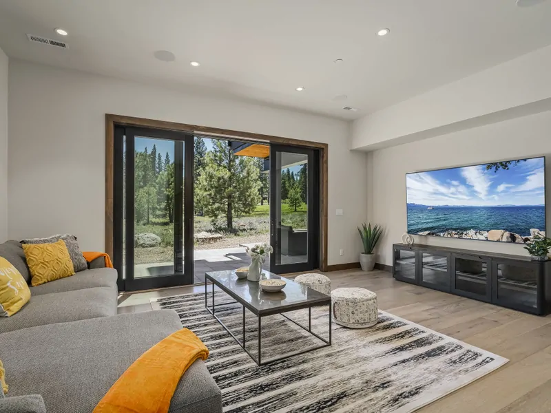 Alpine Greenside Estate Family Room TV
