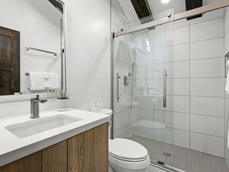 Upstairs Full Bath, Walk-in Shower, Heart of the Mountain