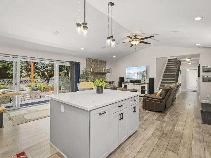 Gateway Getaway Kitchen Island