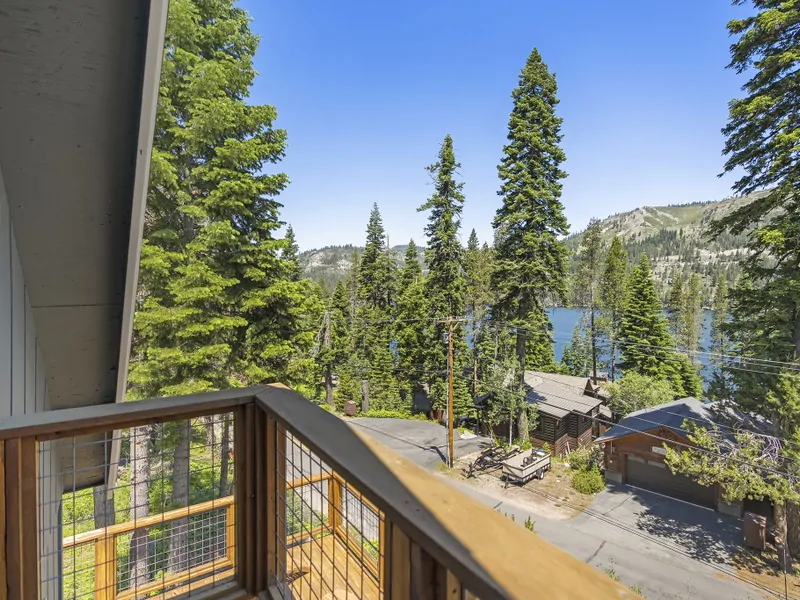 Second Floor Deck-Lake Vista Hideaway