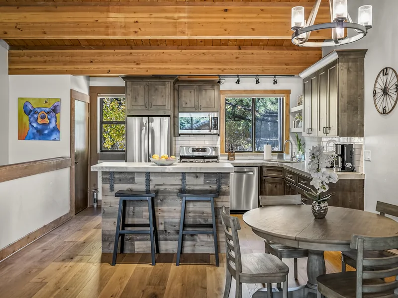Dining Area: Aspen Grove Hideaway at Northstar