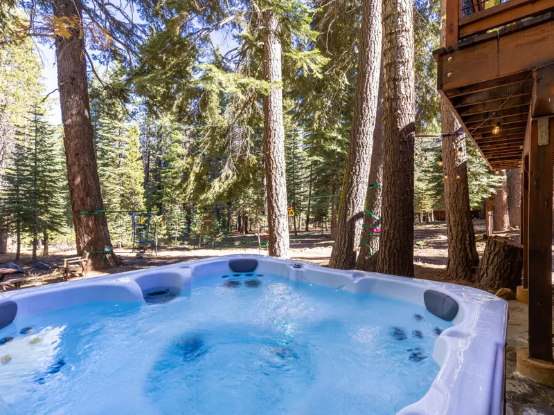 Evergreen Oasis Hot Tub