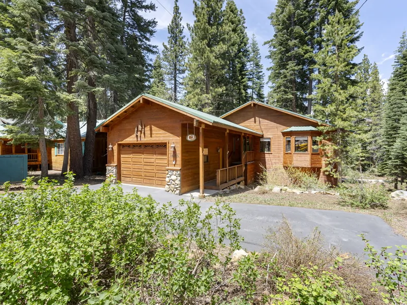 Evergreen Oasis Exterior
