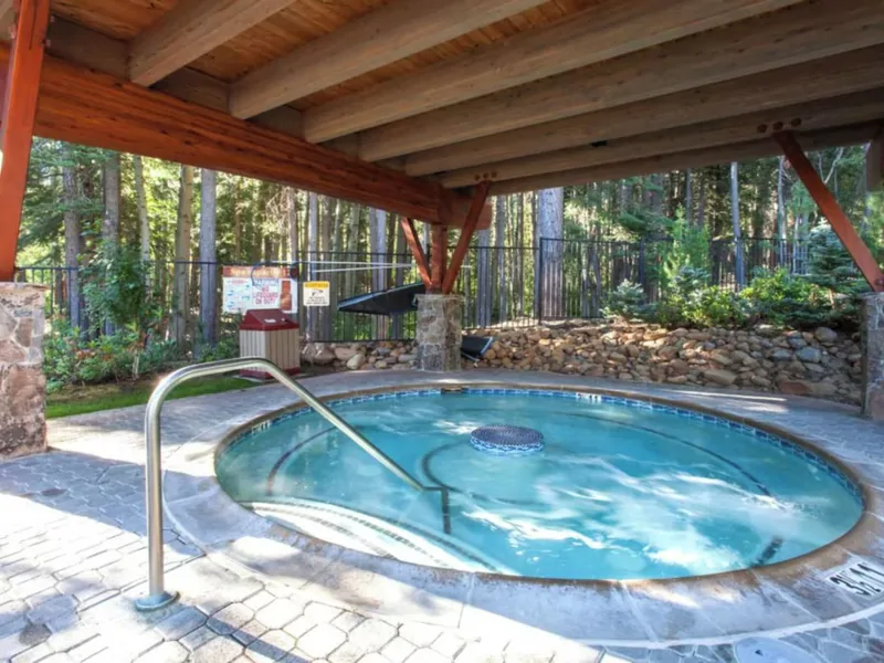 NPOA Covered Hot Tub – Per-Person, Per-Day Fee Applies at the Facility and is Subject to Change