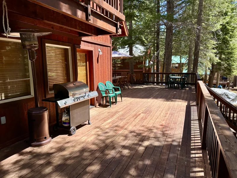 Back Deck:  Quittin' Time Chalet