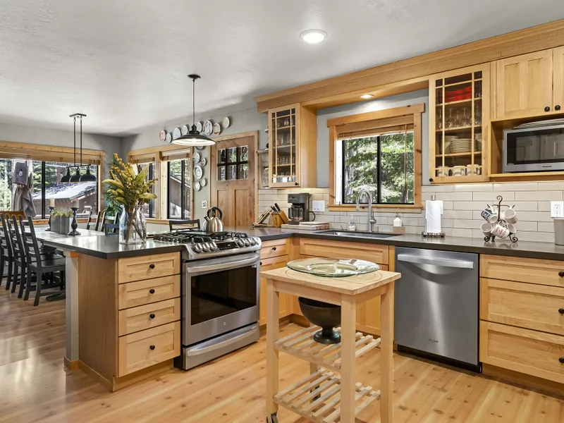 Kitchen: Camp Howdy