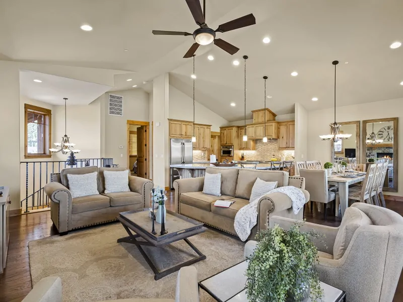 Main Floor: Living Room