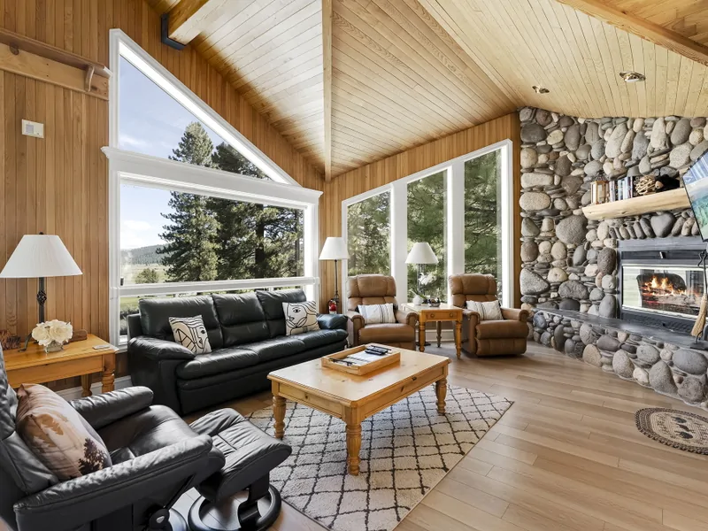 Living Room: Northstar Home Away From Home