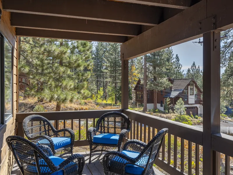 Downstairs Deck: Heritage Crest Tahoe