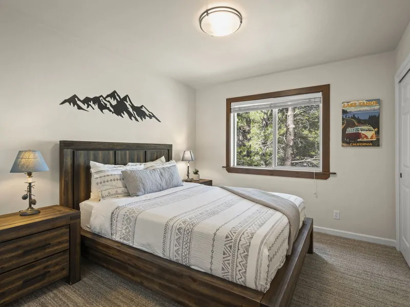 Guest Bedroom 1:Mountain Relaxation Haven