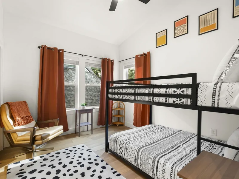 Bedroom 2, 1 Bunk, Sleeps 4