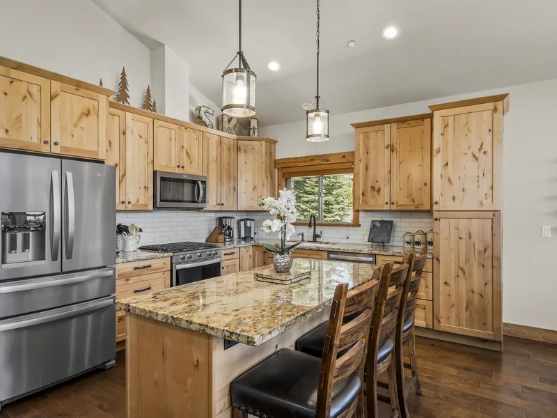 Kitchen:  Mountain View Lodge