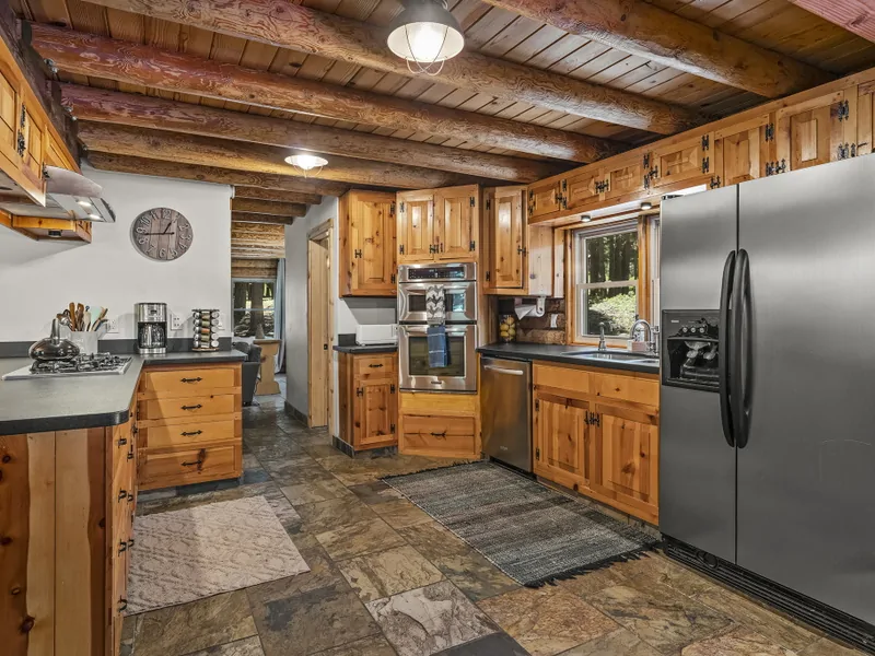 Kitchen: Tahoe Donner Log Cabin