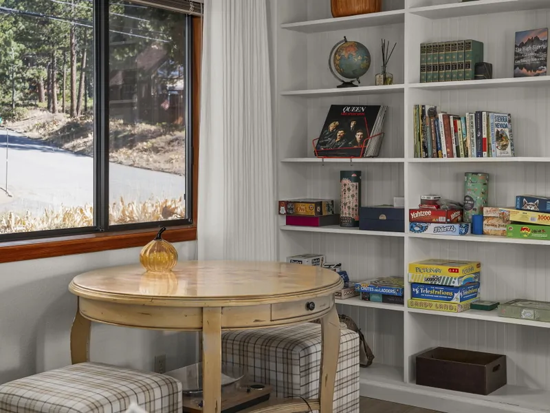 Game Table: Heritage Crest Tahoe