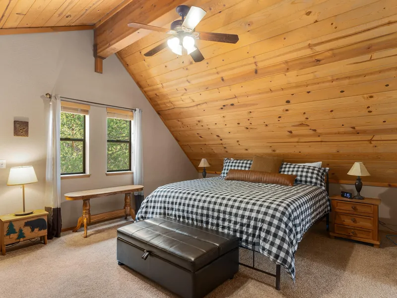Primary Bedroom: Pinecone Lodge with Private Hot tub