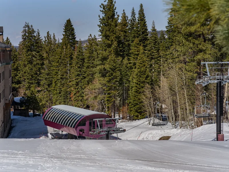 Nearby Northstar chairlift: Northstar Ski View Retreat