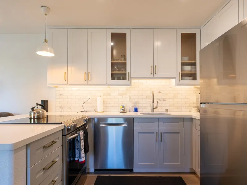 Kitchen:  Sweetbriar Garden Suite