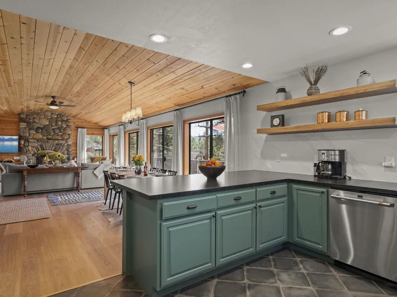 Kitchen:Heritage Crest Tahoe