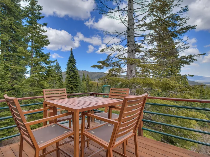 Outside table at this cabin in north lake tahoe: Falcon's Eye View Retreat