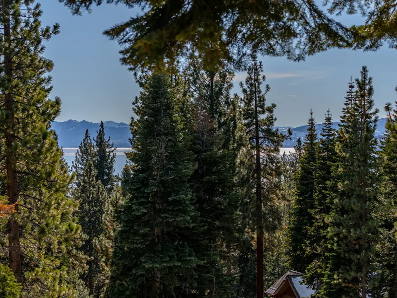 Tahoe Skyline Lake Views