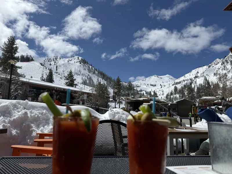 Apre Ski Fun at Palisades