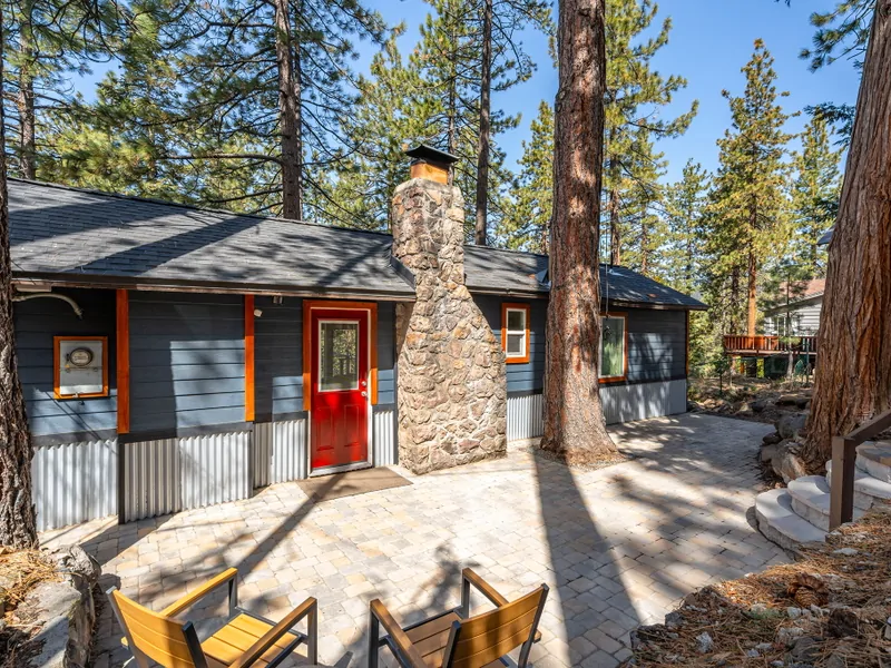 Front of Tahoe Blue Haus