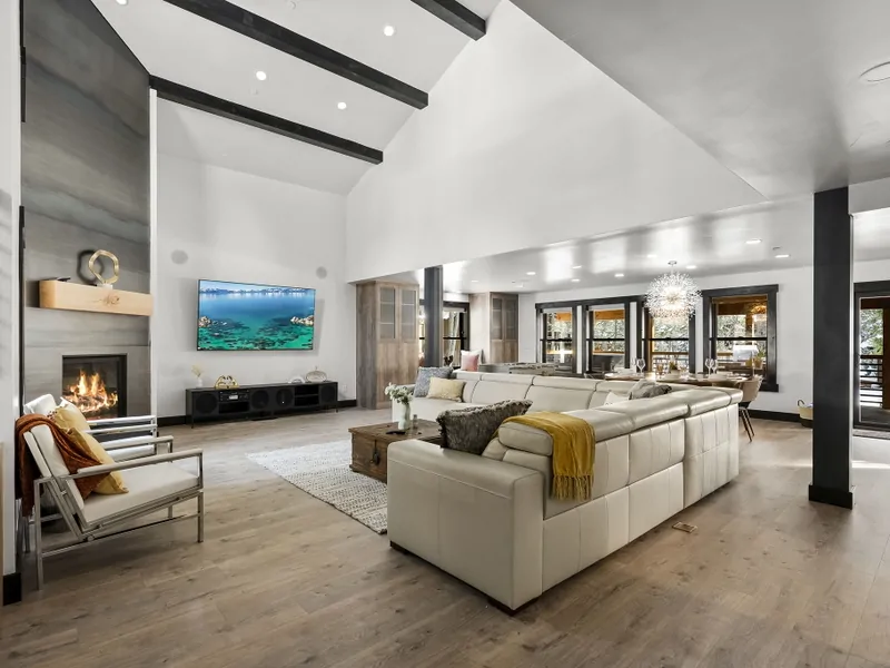 Living Room Heart of the Mountain