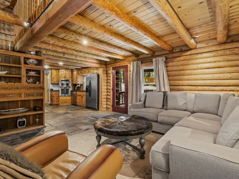 Front Living room: Tahoe Donner Log Cabin