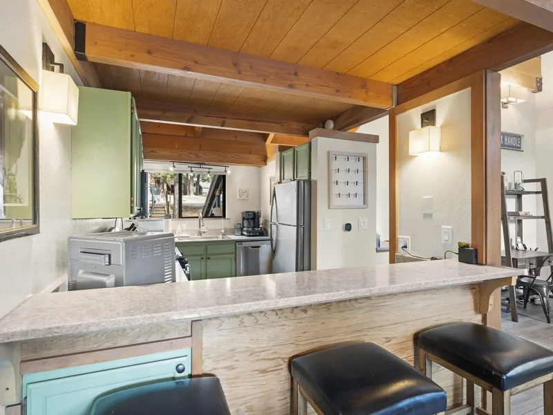 Kitchen - Sagebrush Hideaway