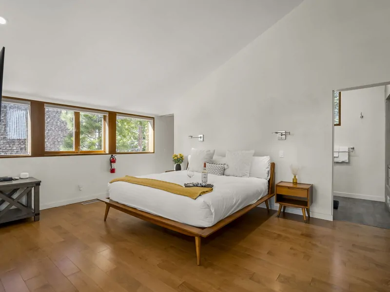 Tahoe Skyline Primary Bedroom