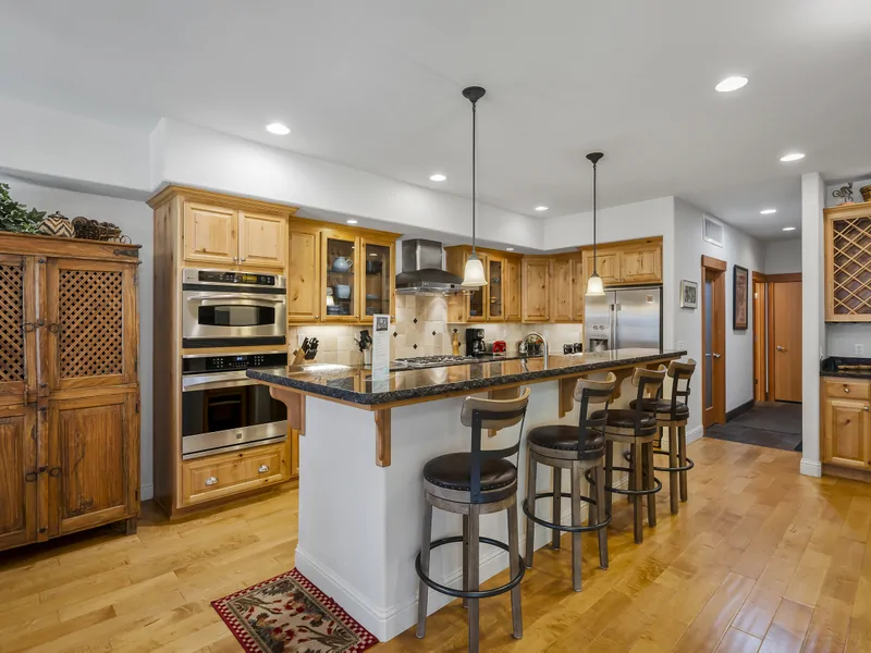 Kitchen: Pinyon Creek Upscale Vacation Retreat