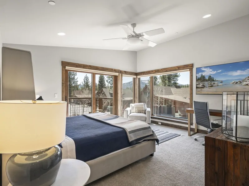 Upstairs Master Suite Stellar's Nest