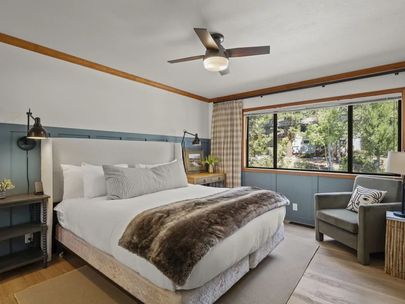 Upstairs King:Heritage Crest Tahoe