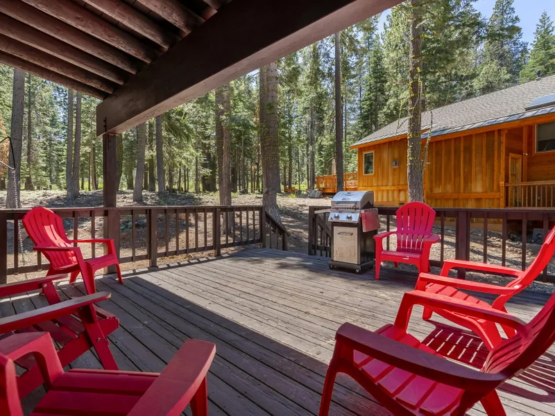 Back Patio: Tahoe Donner Log Cabin