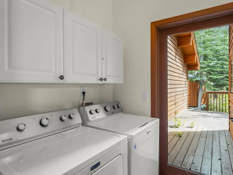 Washer and Dryer - Donner Lake Vacation Lodge