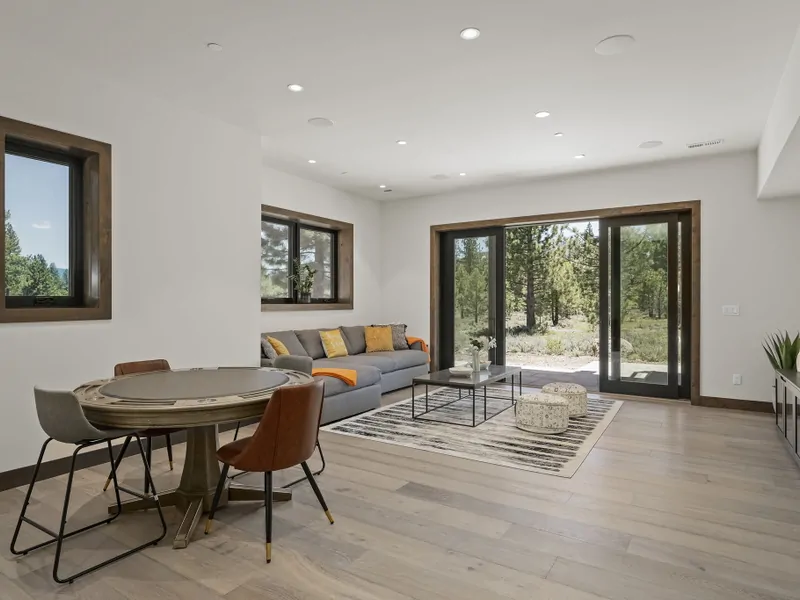 Alpine Greenside Estate Game Table