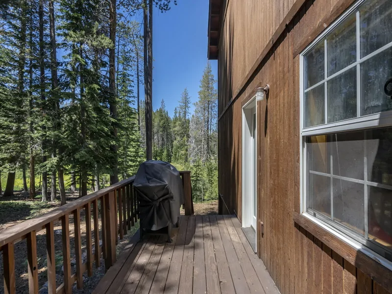 Side deck with gas grill: 
Donner Lake Vacation Lodge