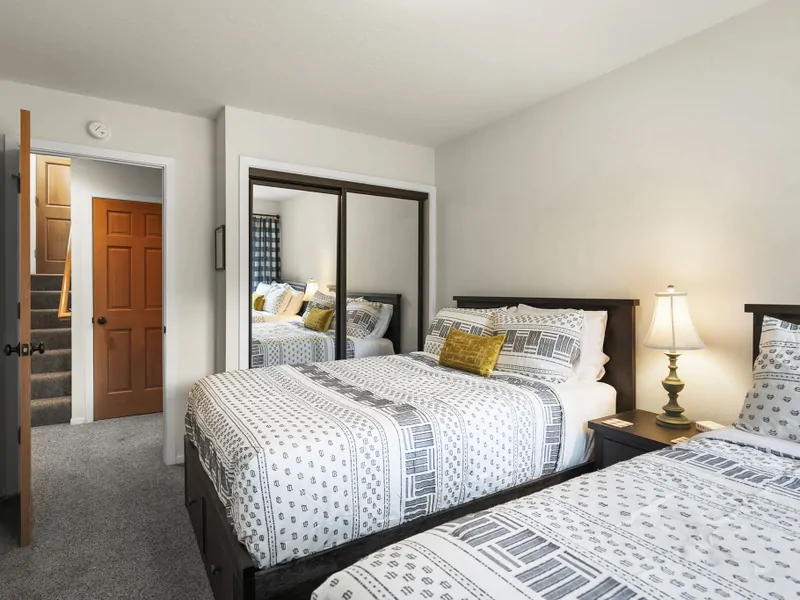 Double Bedroom- Sagebrush Hideaway
