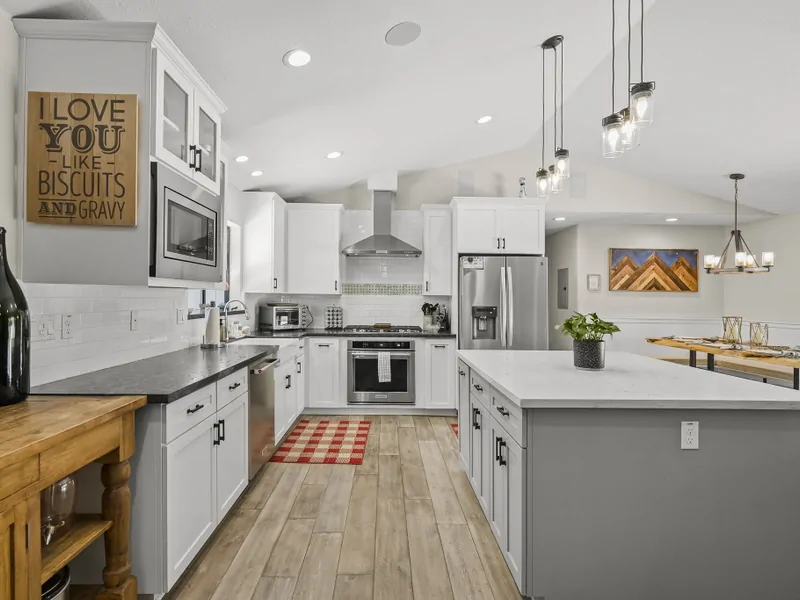 Gateway Getaway Kitchen